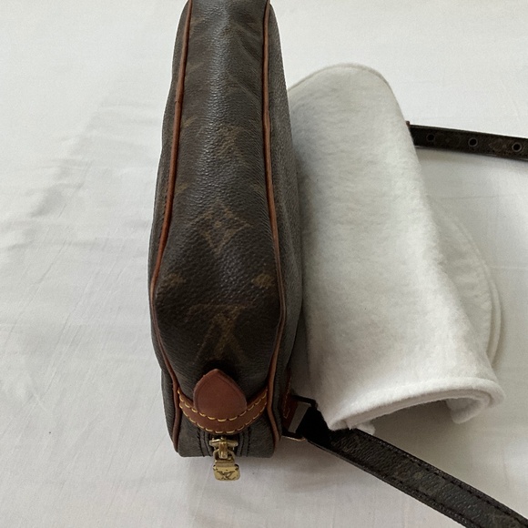 LOUIS VUITTON Vintage Marly Bandouliere Monogram Crossbody Brown - Picture 7 of 16